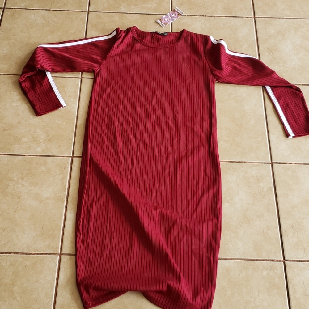 Womens maternity boohoo longleeeve tshirt dress